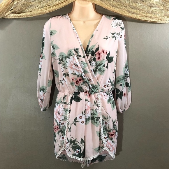 Adorable Charlotte Russe Shorts Romper! - Picture 1 of 4